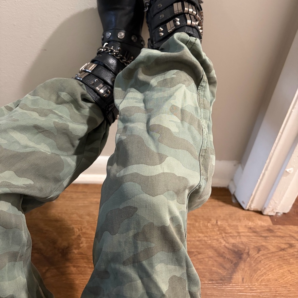 Knox Rose camo pants